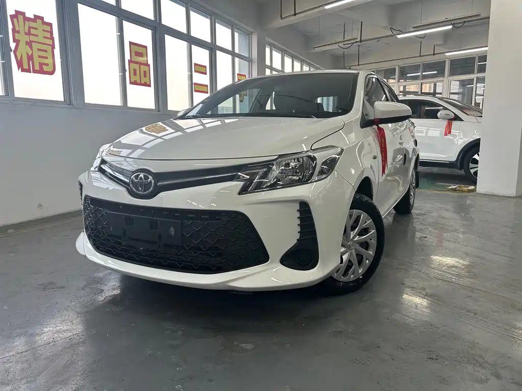 Купить Toyota Vios FS