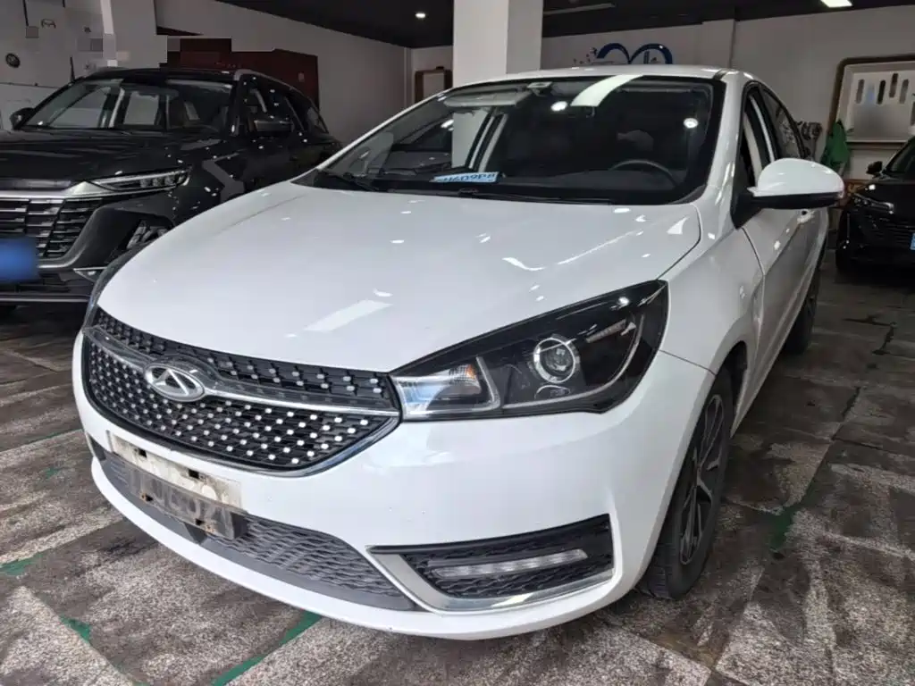 Chery Arrizo 5