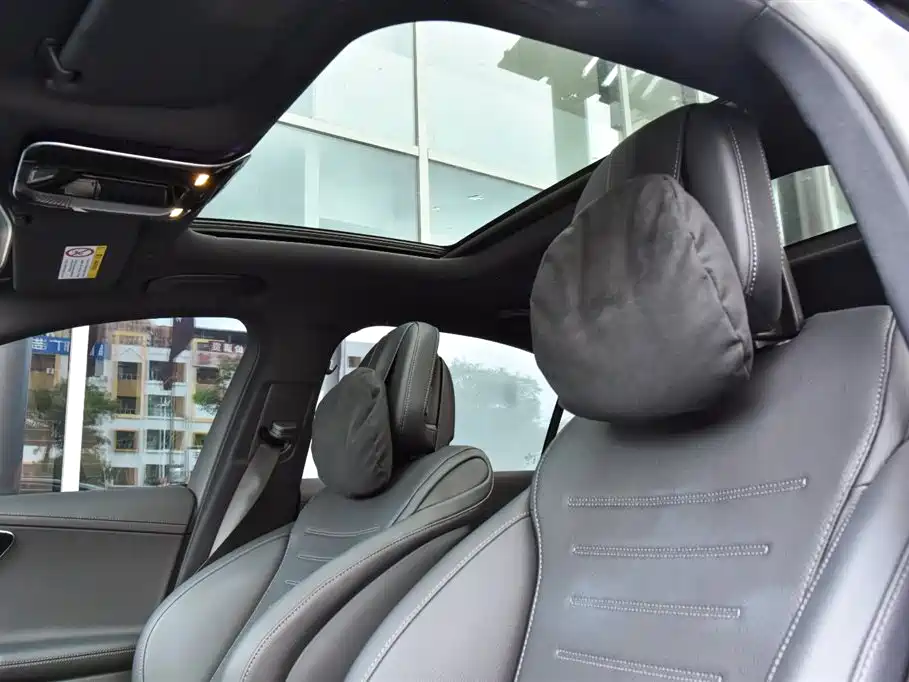 Mercedes-Benz C-Class — миниатюра 18
