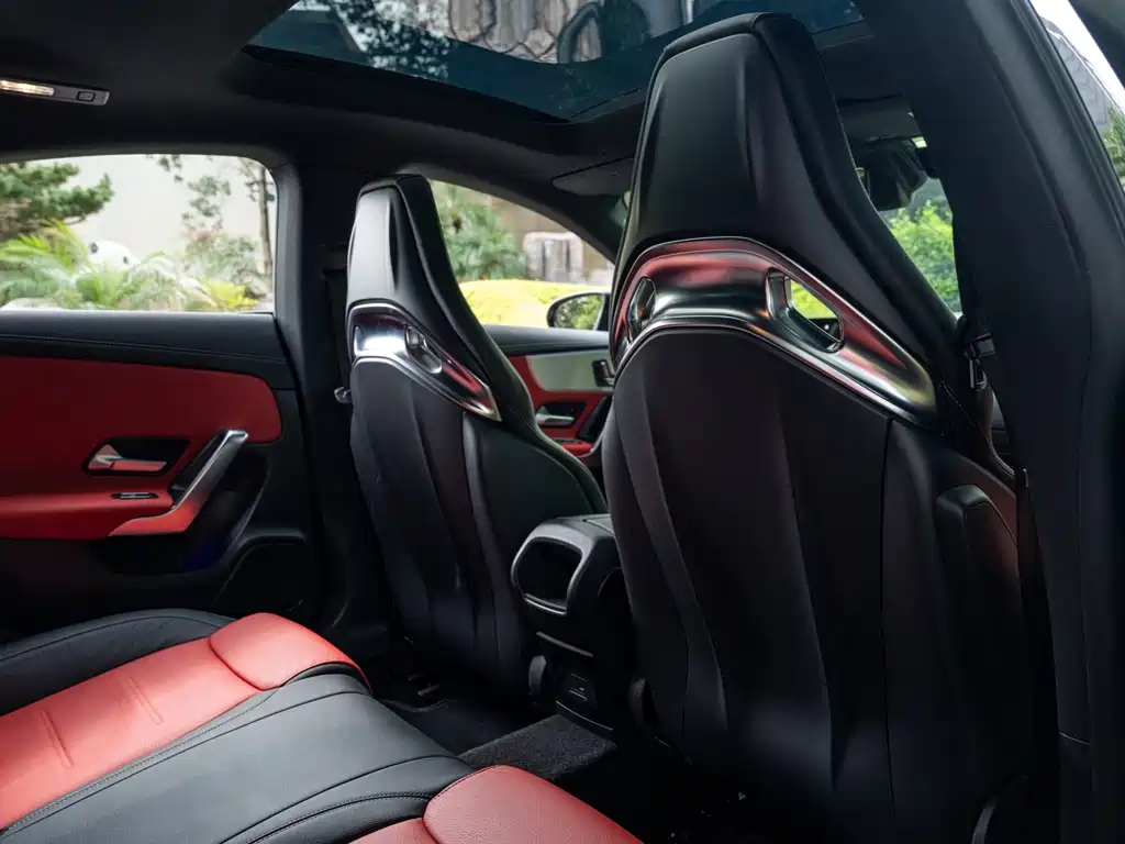 Mercedes-Benz CLA AMG — миниатюра 10