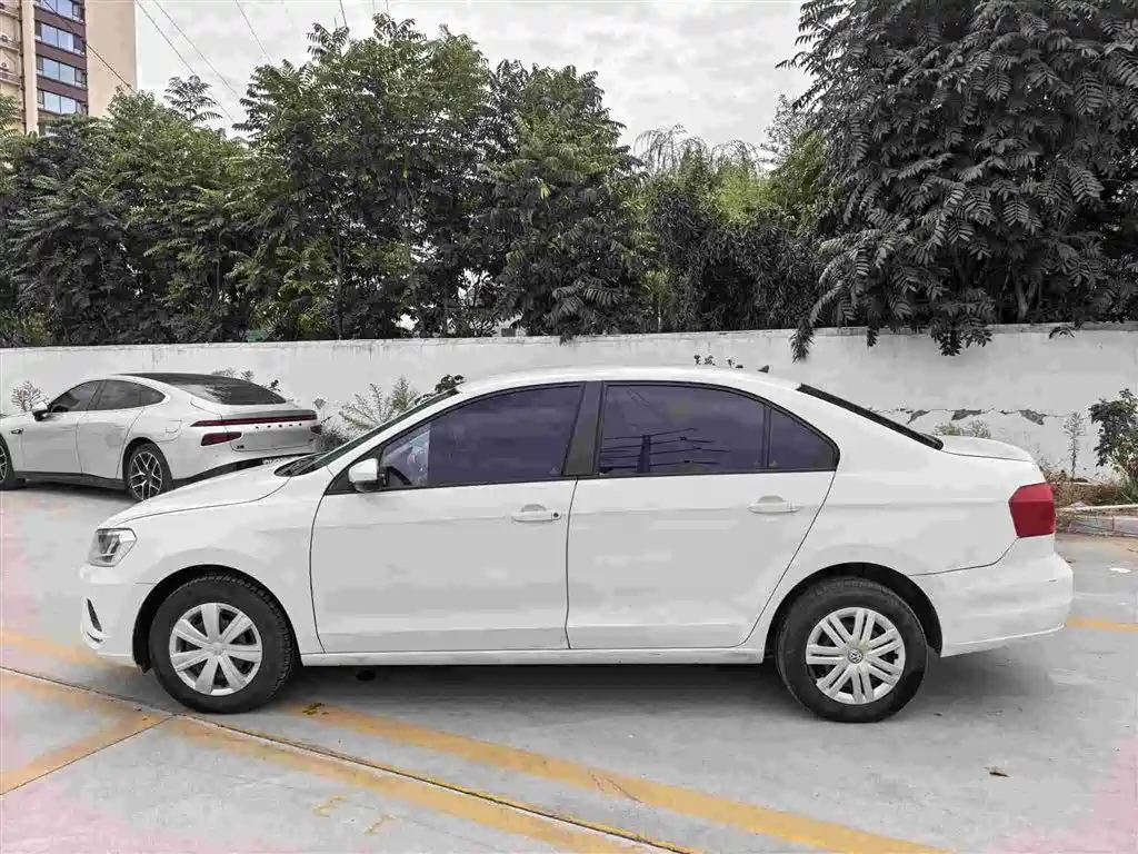 Volkswagen Jetta — миниатюра 3