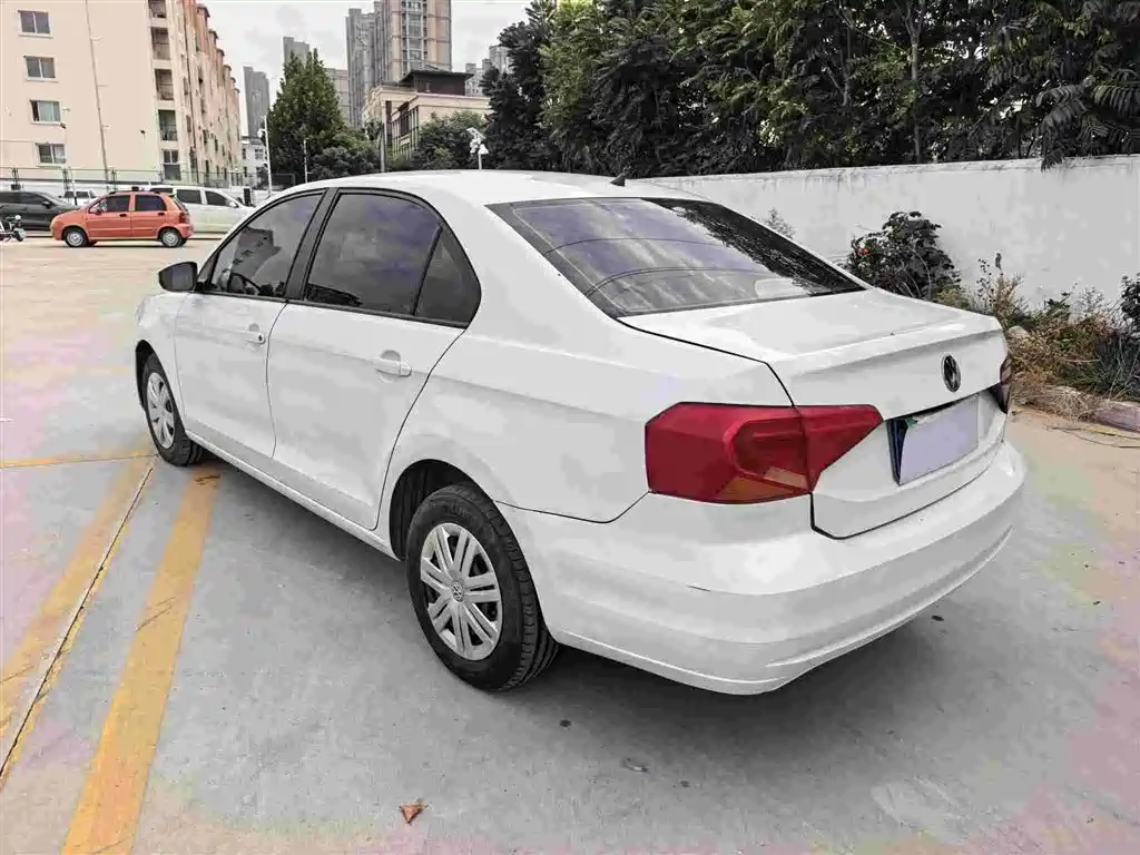 Volkswagen Jetta — миниатюра 4