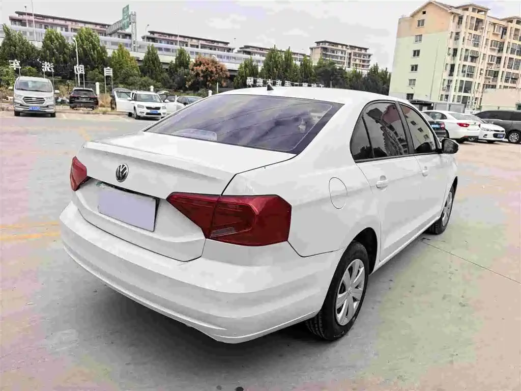 Volkswagen Jetta — миниатюра 7