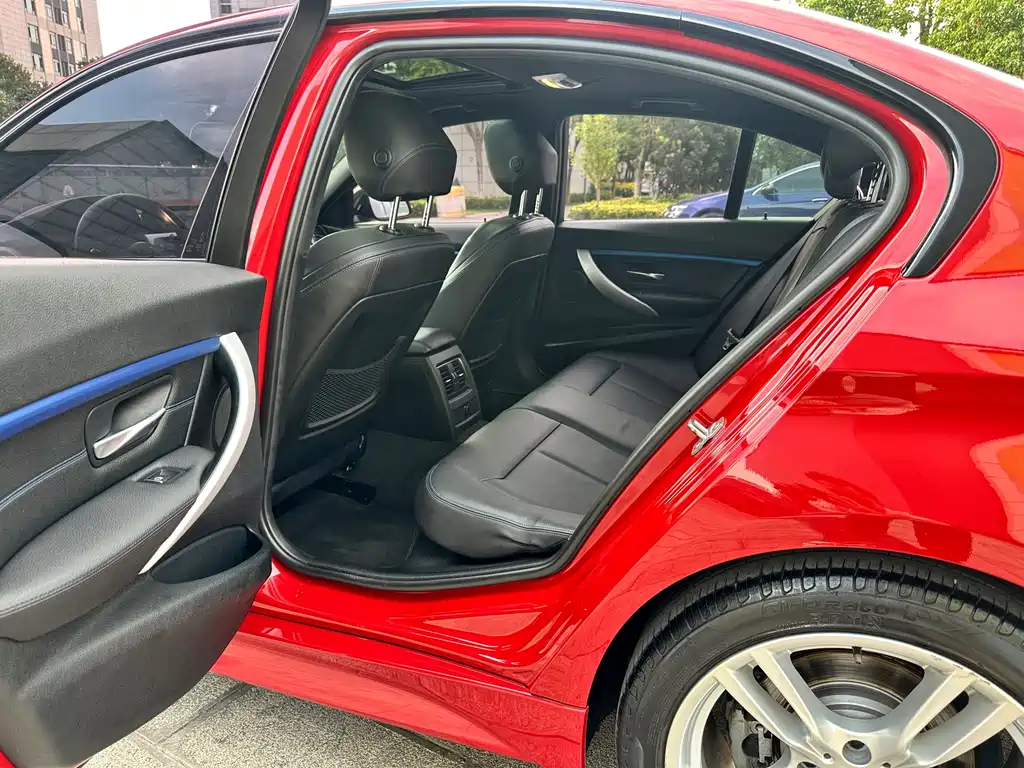 BMW 3 Series — миниатюра 9