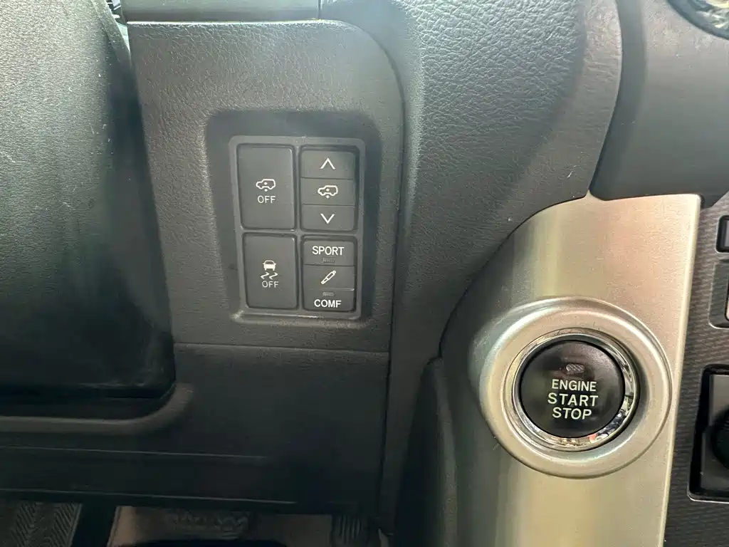 Toyota Prado — миниатюра 13