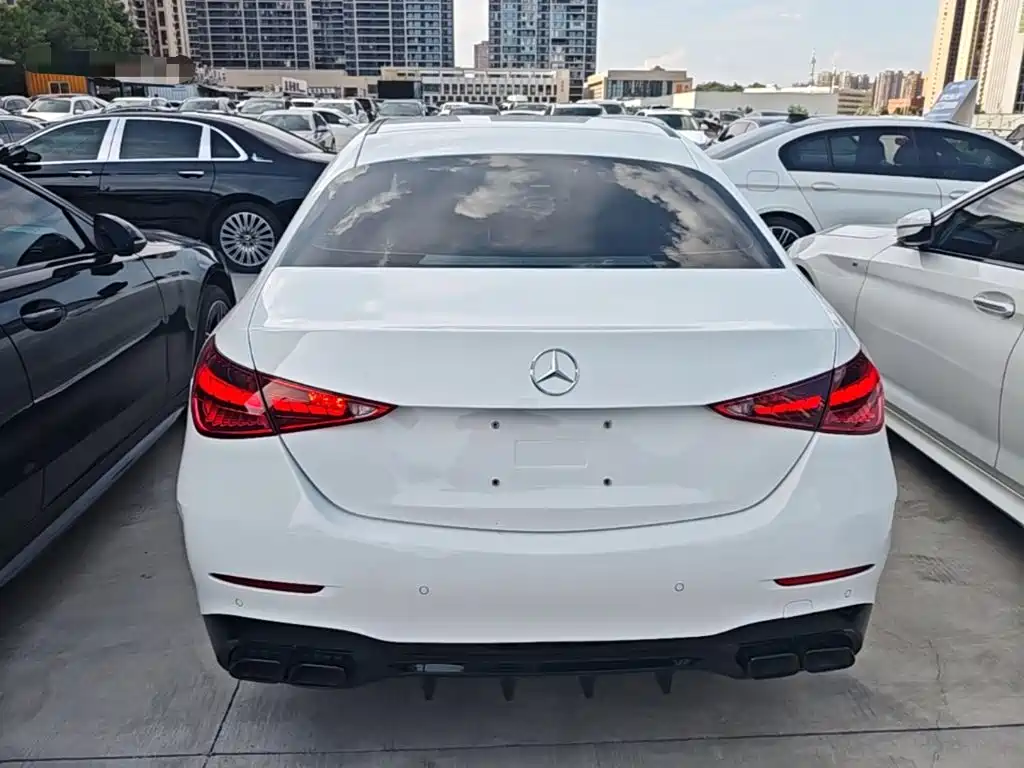 Mercedes-Benz C-Class — миниатюра 6