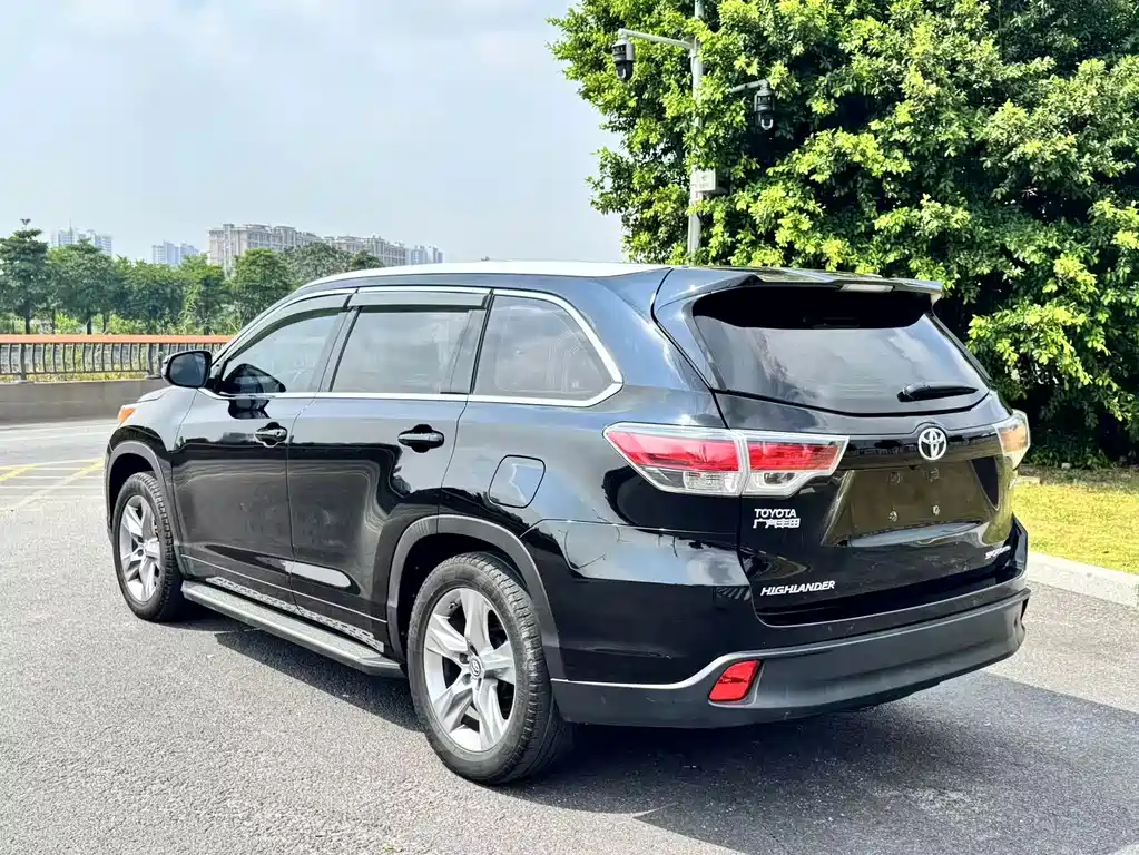 Toyota Highlander — миниатюра 5