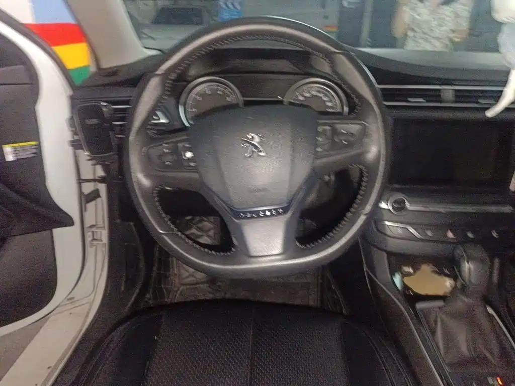 Peugeot 408 — миниатюра 3