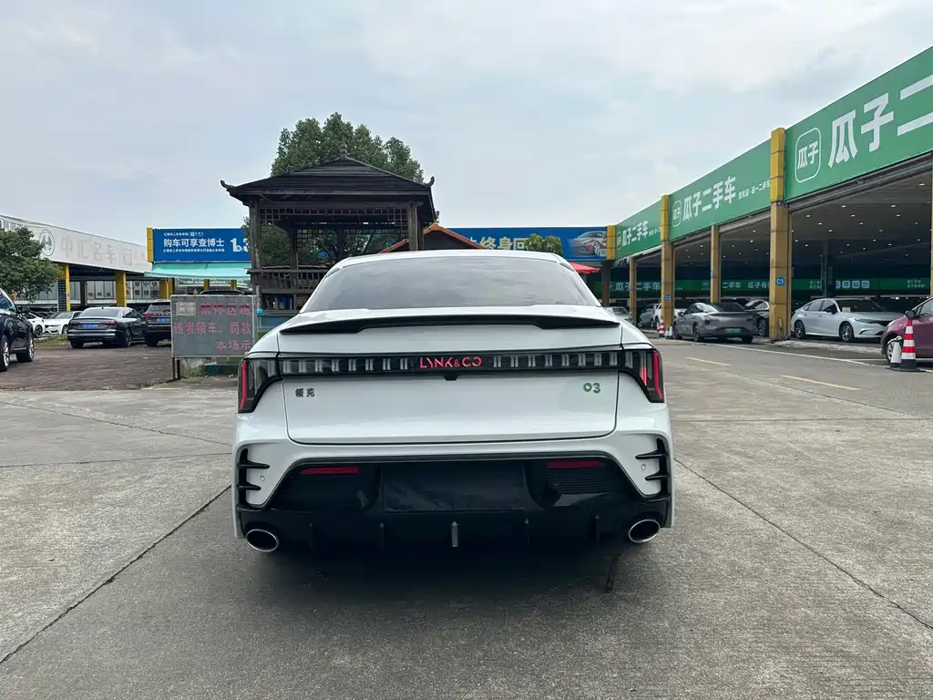 Lynk & Co 03 — миниатюра 5