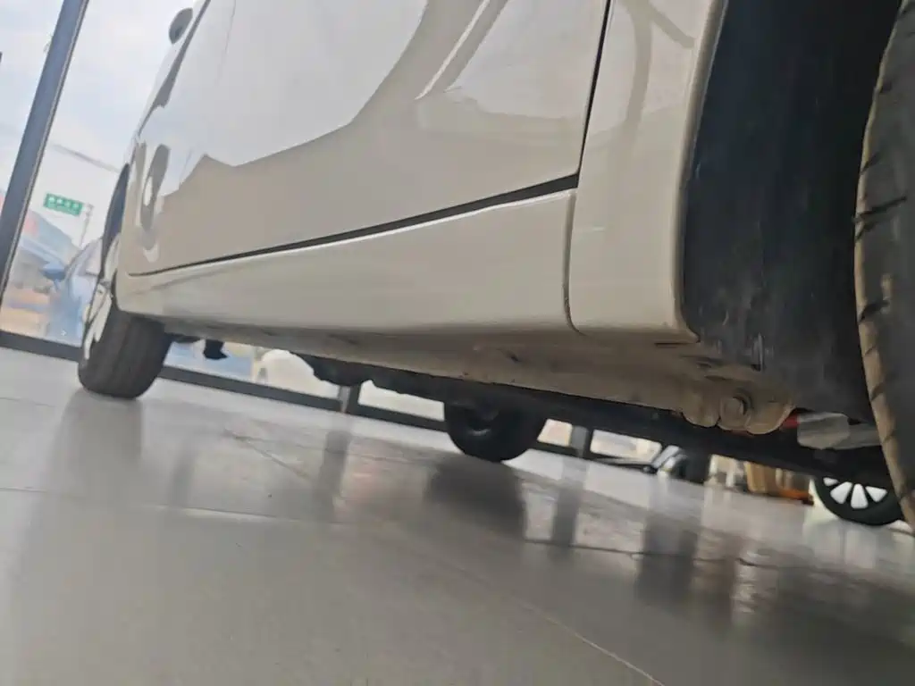 Wuling MINIEV — миниатюра 21