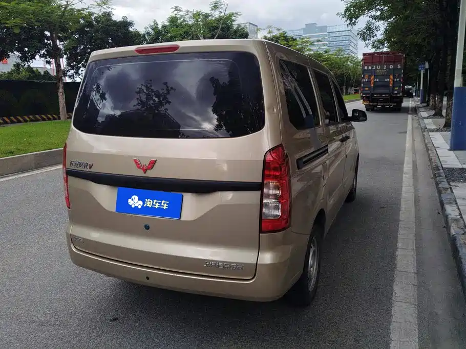 Wuling Hongguang V — миниатюра 3