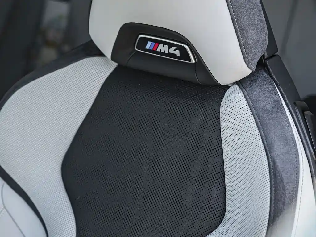BMW M4 — миниатюра 6