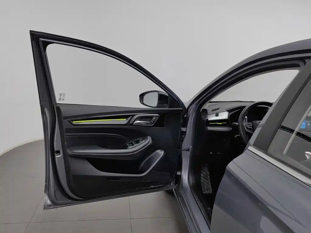 Roewe i5 — миниатюра 8