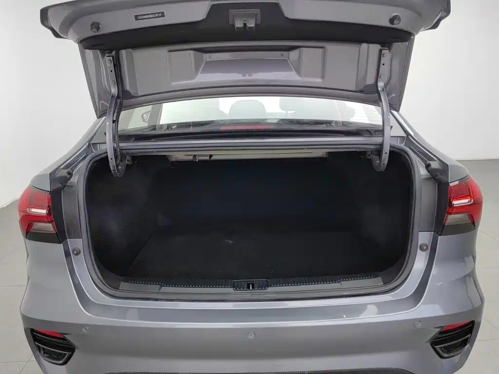 Roewe i5 — миниатюра 16