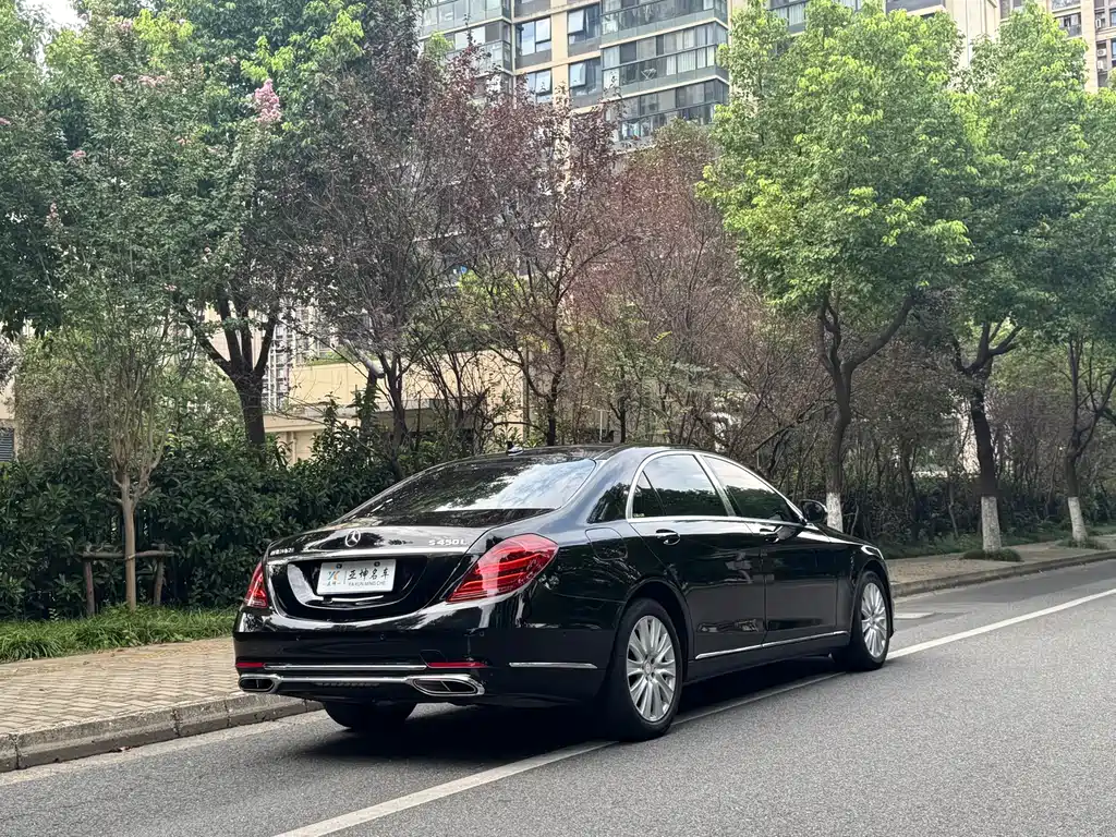 MERCEDES-BENZ S CLASS