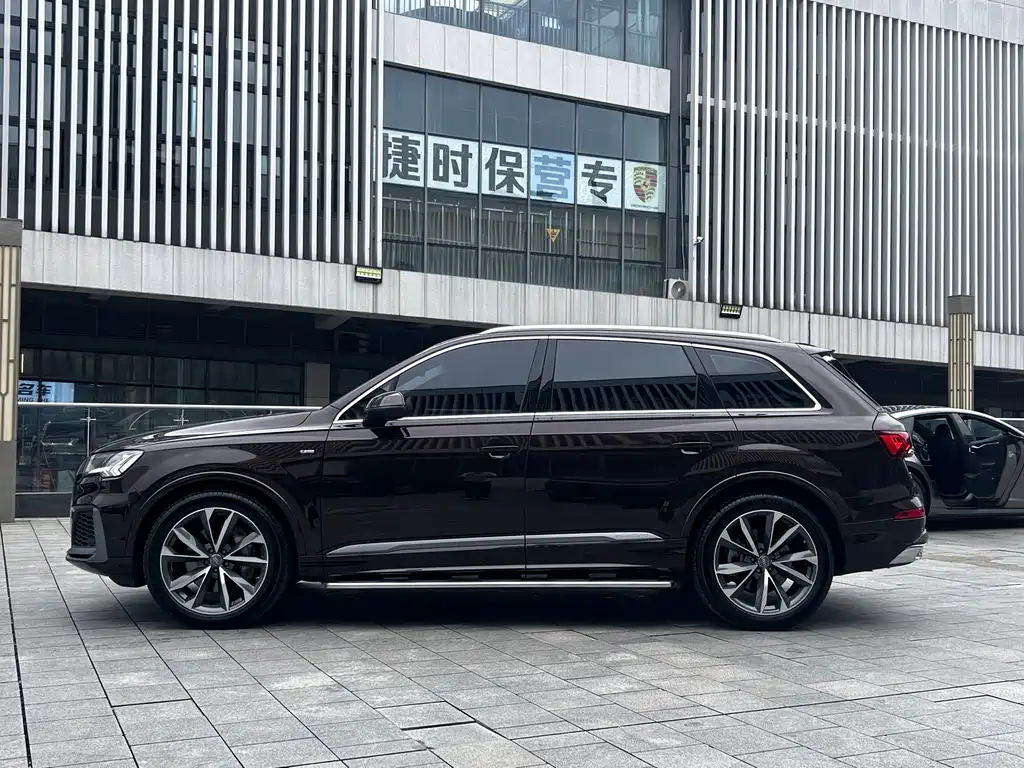 Audi Q7 — миниатюра 16