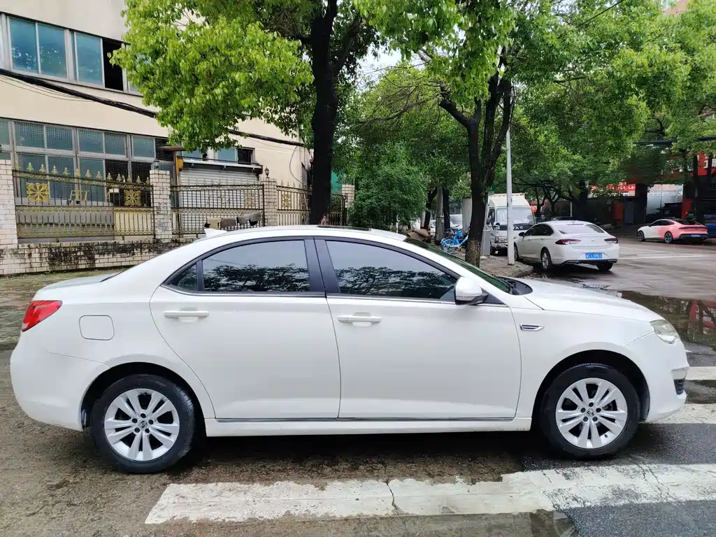 Roewe 550 2014 550S 1.8L AT