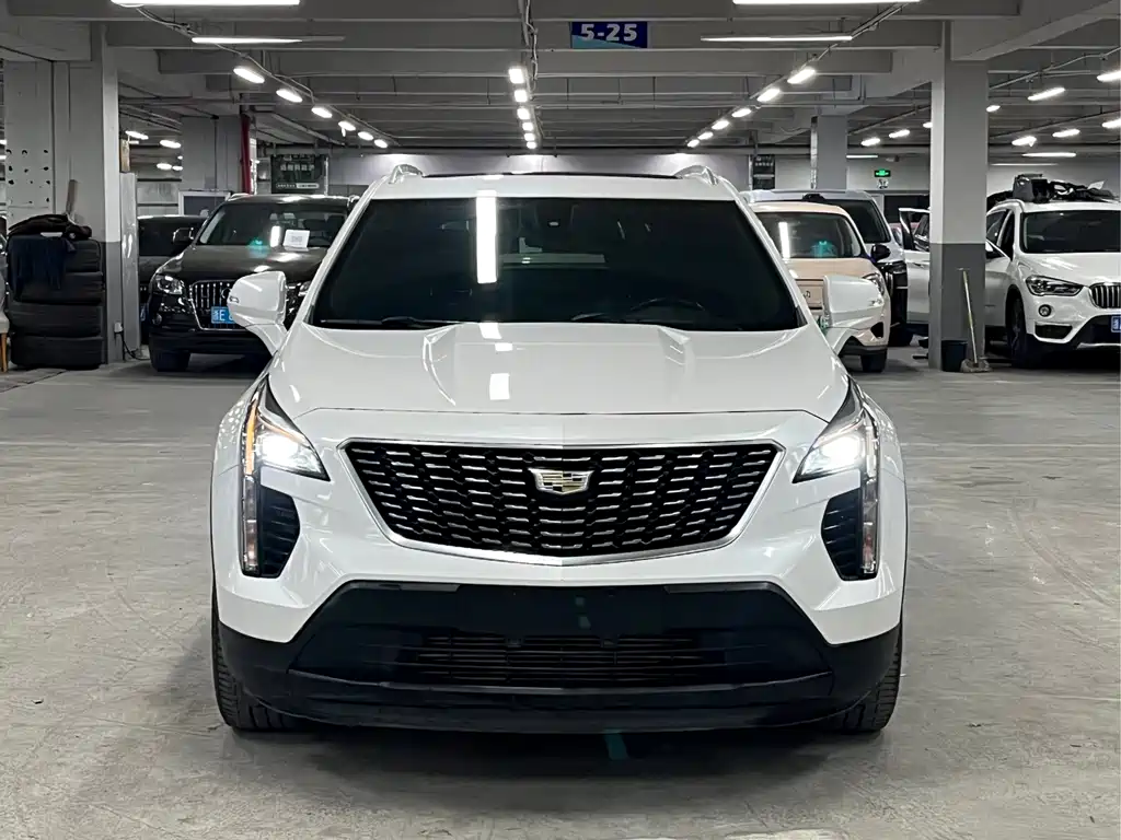 Cadillac XT4 — миниатюра 2