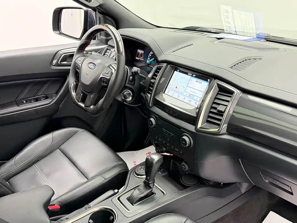 Ford Everest — миниатюра 20