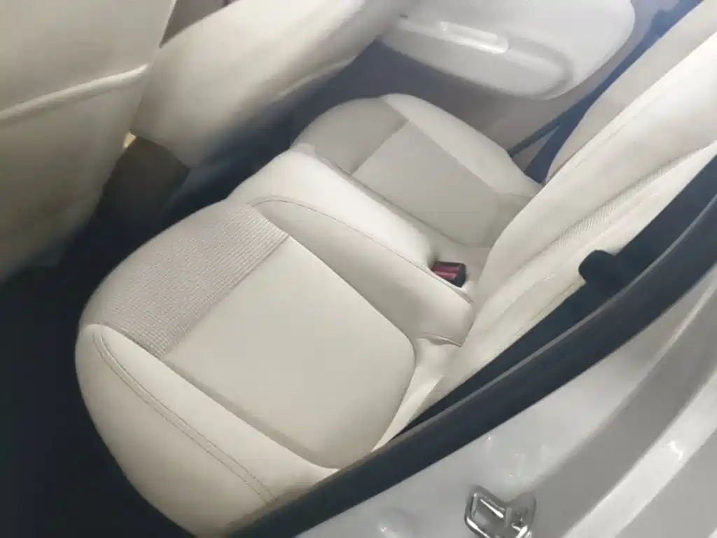 Wuling MINIEV — миниатюра 17