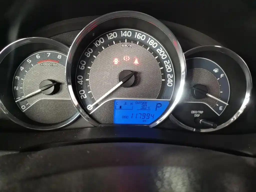 Toyota Corolla — миниатюра 12