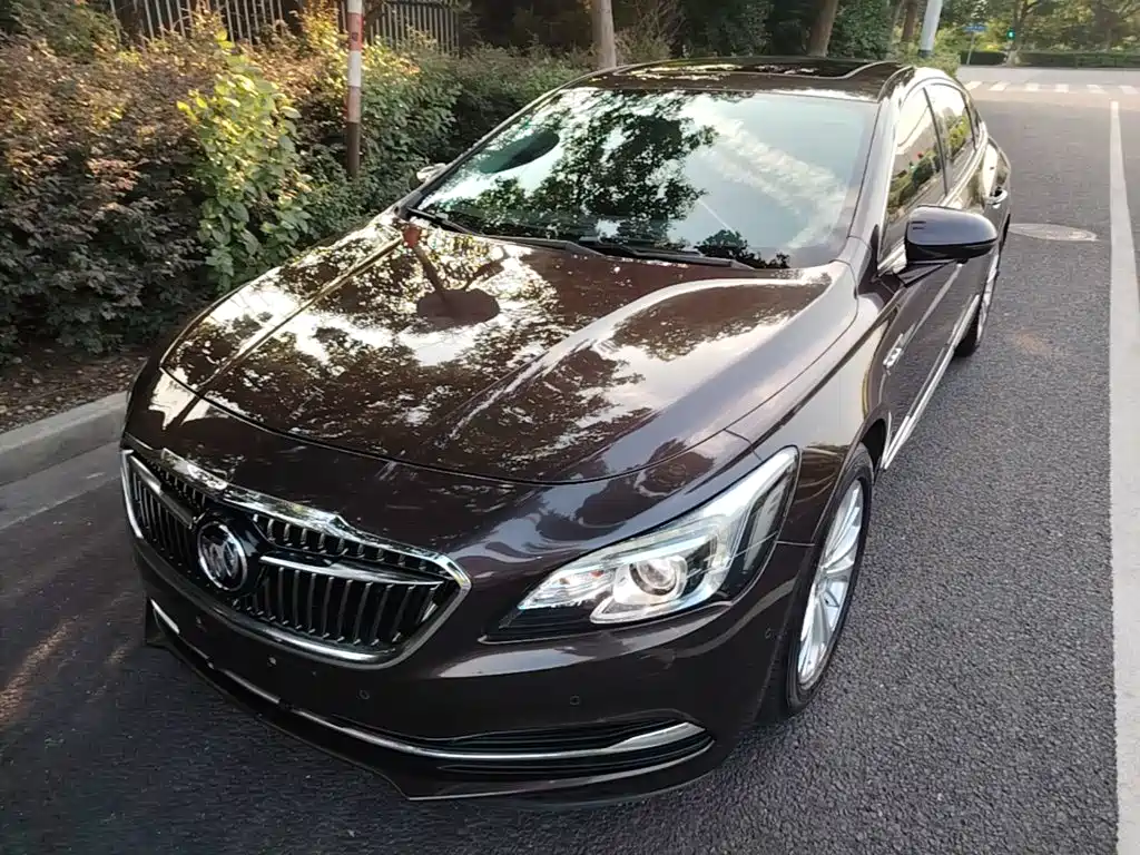 Buick LaCrosse — миниатюра 2