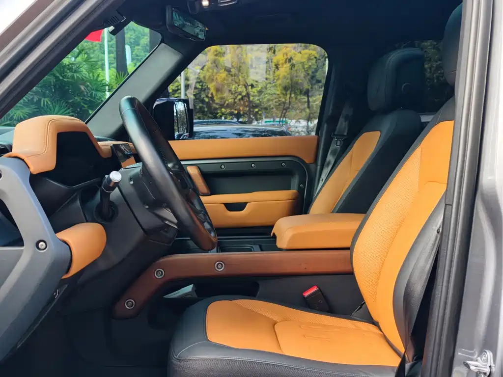 Land Rover Defender — миниатюра 5