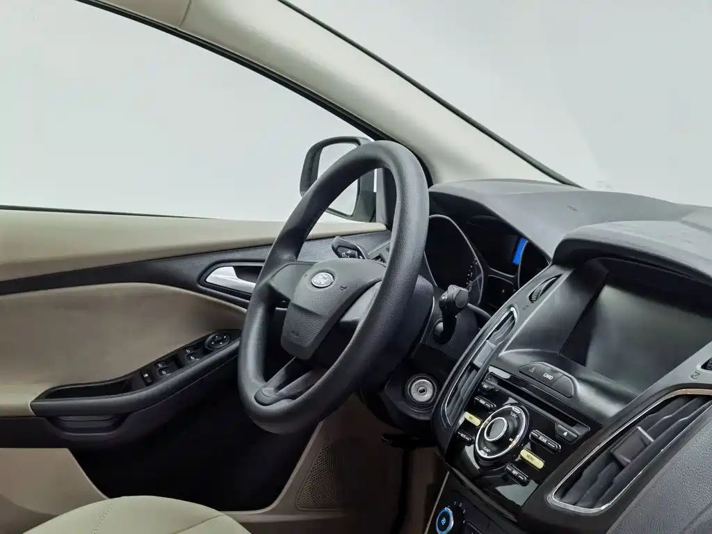 Ford Focus — миниатюра 22
