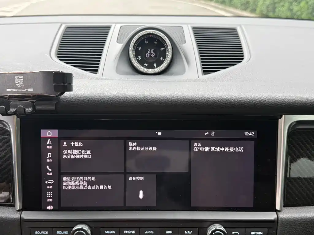 Porsche Macan — миниатюра 17