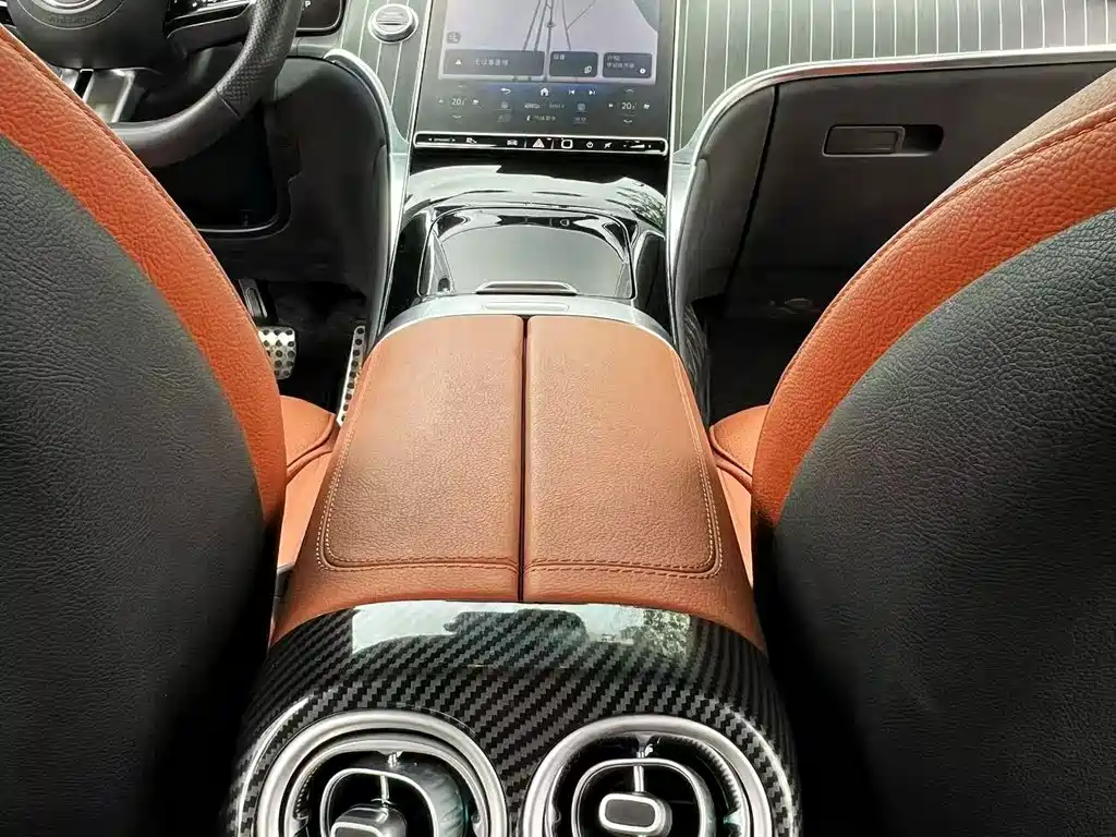 Mercedes-Benz GLC — миниатюра 8