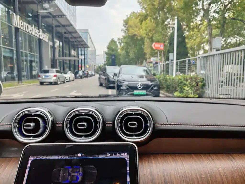 Mercedes-Benz GLC — миниатюра 13