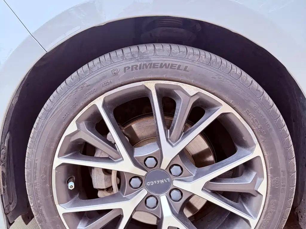 Lynk & Co 03 — миниатюра 14