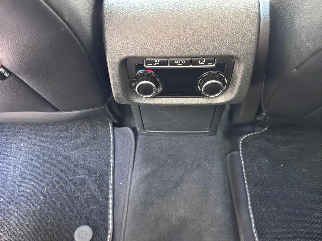 Volkswagen Sharan — миниатюра 9