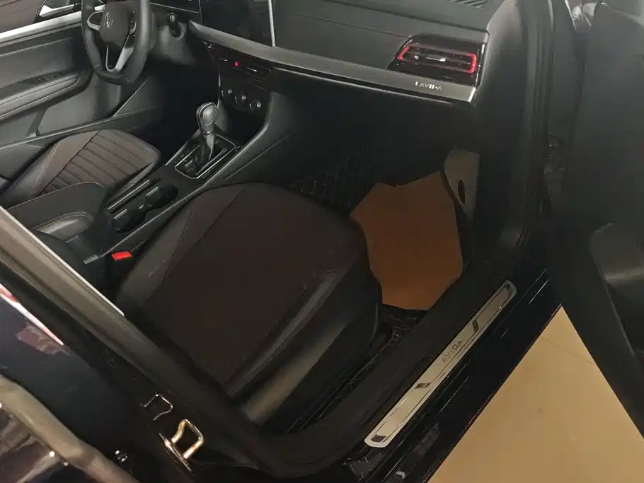 Volkswagen Lavida — миниатюра 8