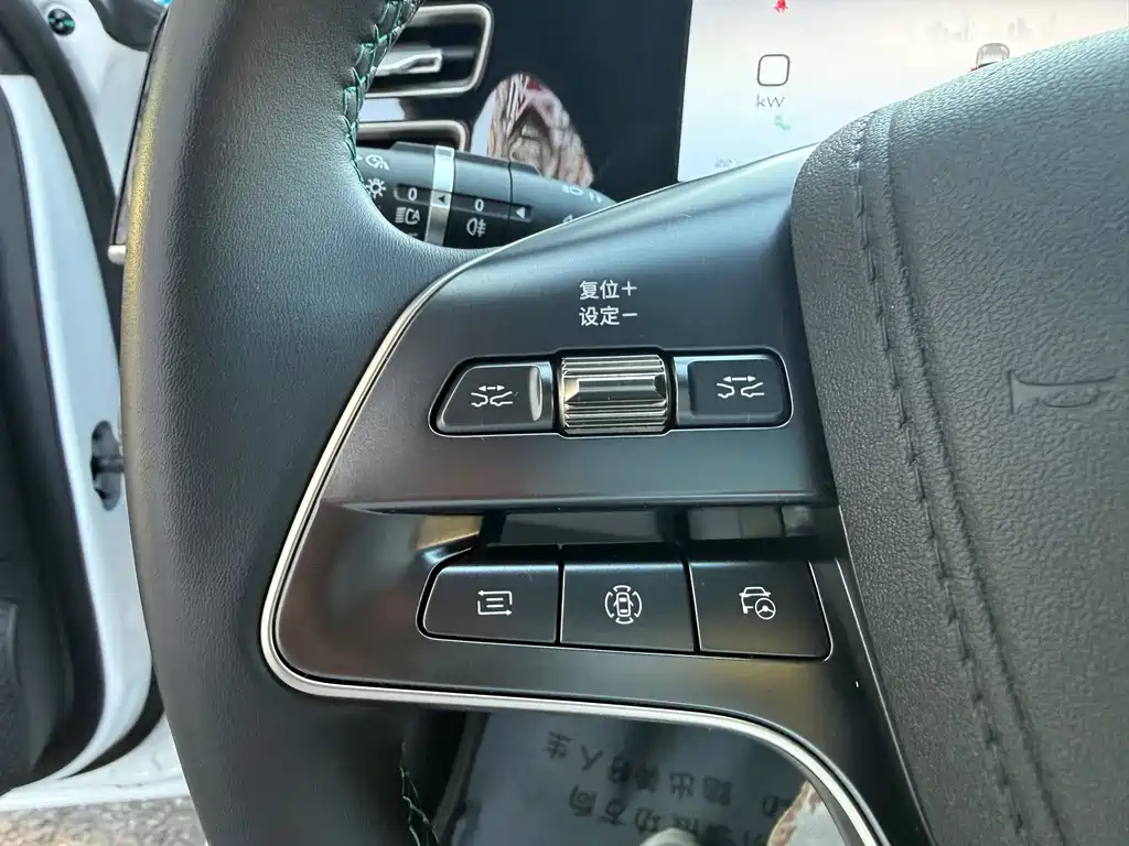 BYD Qin L — миниатюра 12