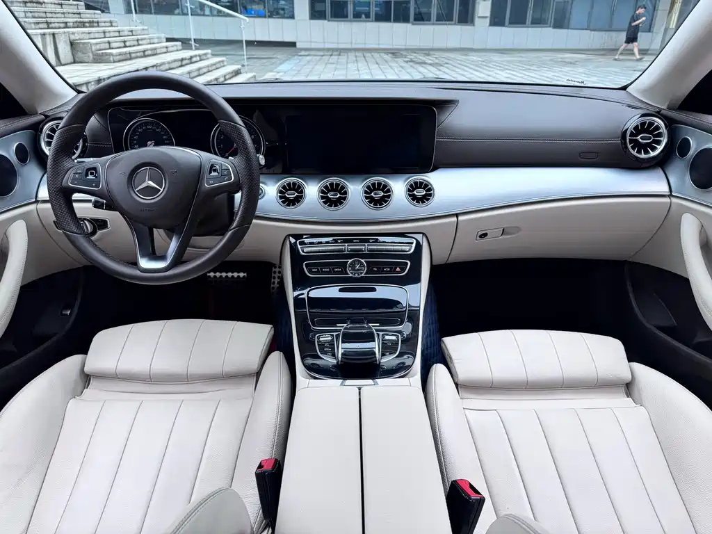 Mercedes-Benz E-Class (Import) — миниатюра 11