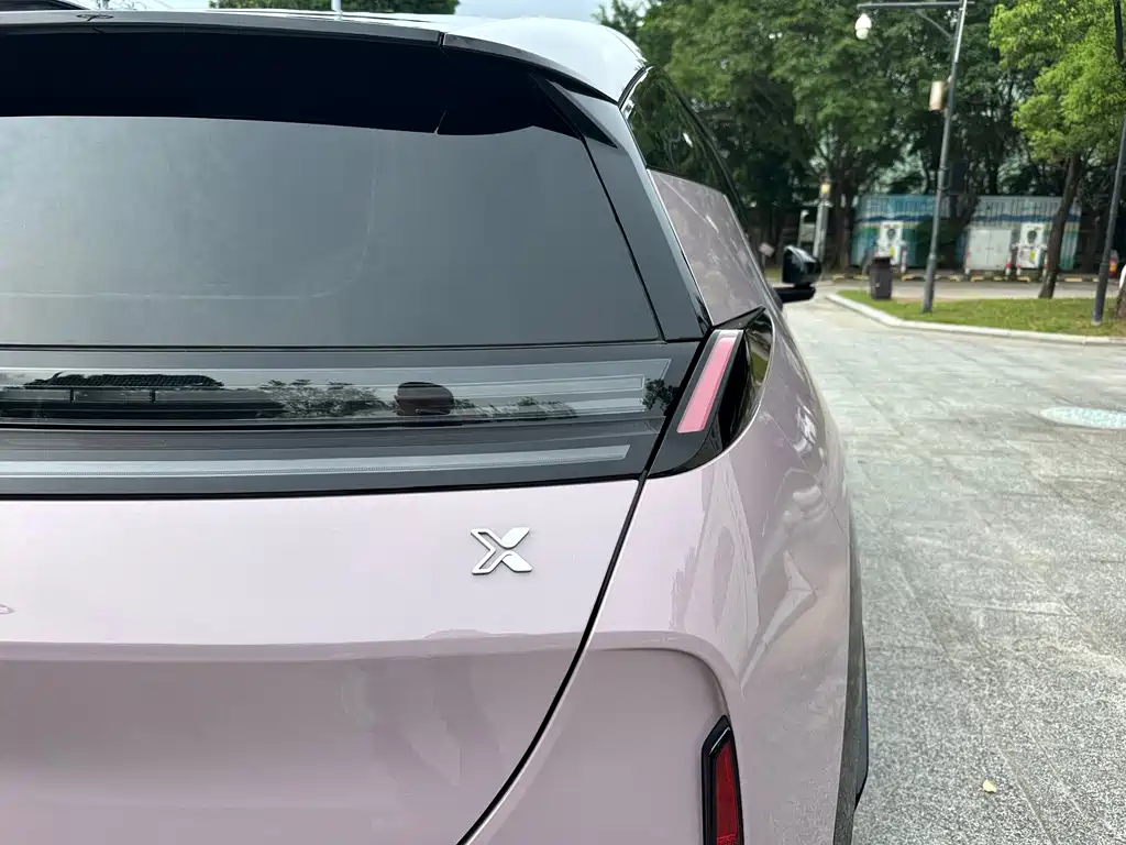 Zeekr X 2025 мест