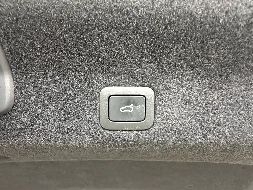 Xiaomi SU7 — миниатюра 12