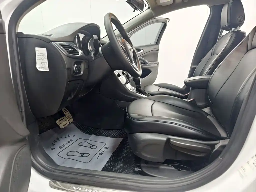 Buick Verano — миниатюра 11