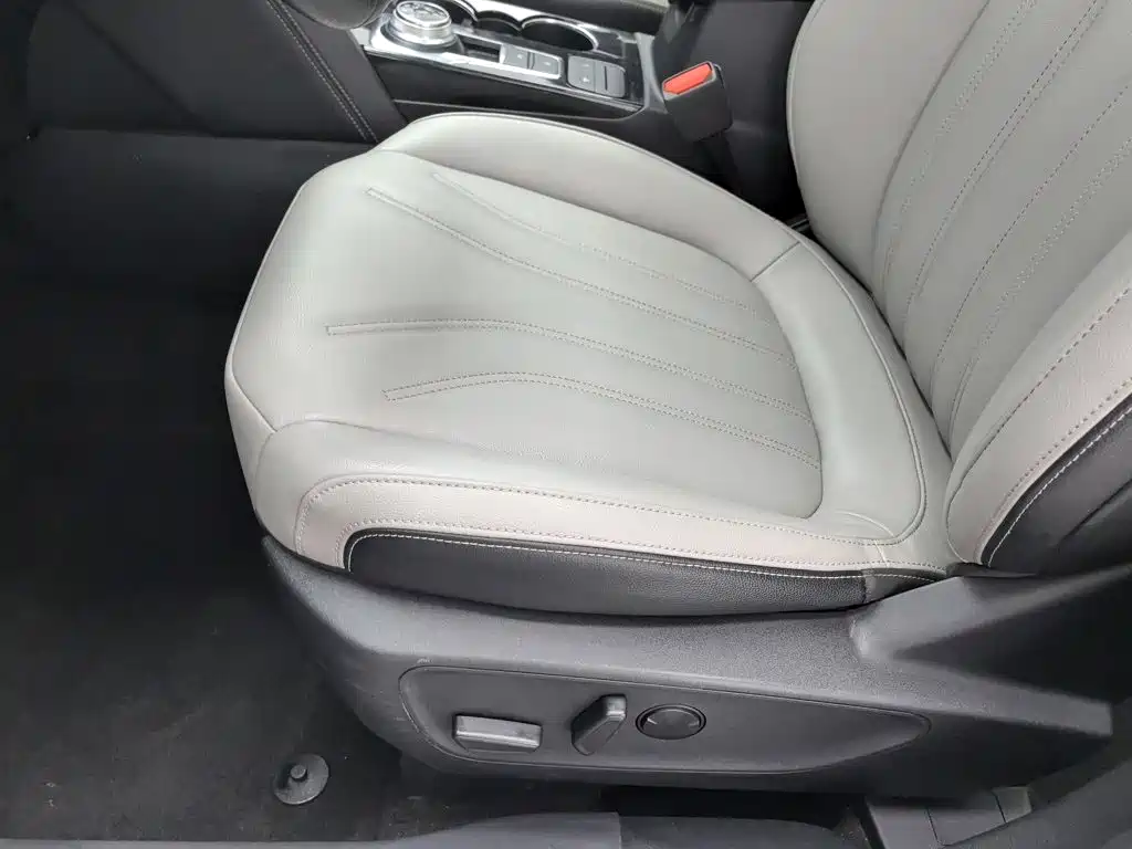 Ford Escape — миниатюра 20