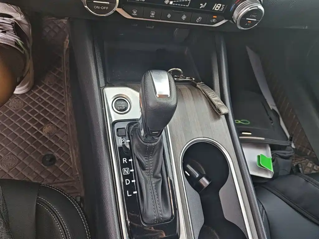 Nissan Teana — миниатюра 14