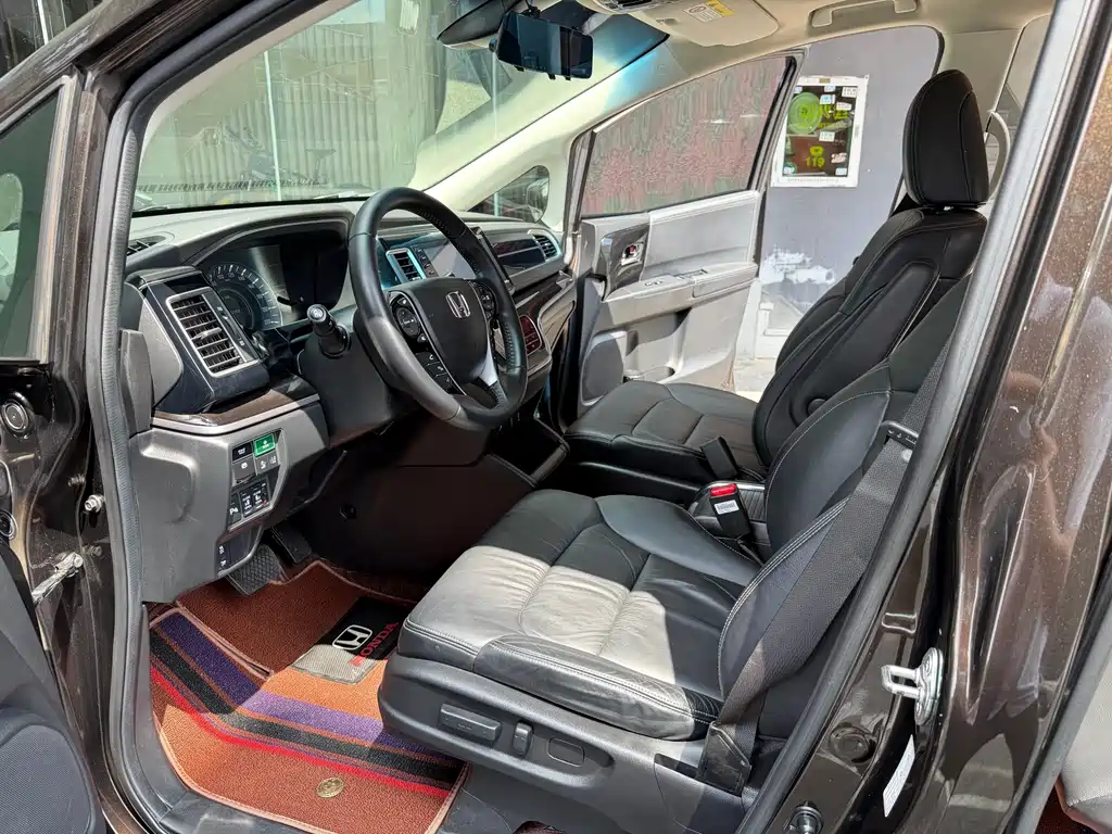 Honda Elysion — миниатюра 7