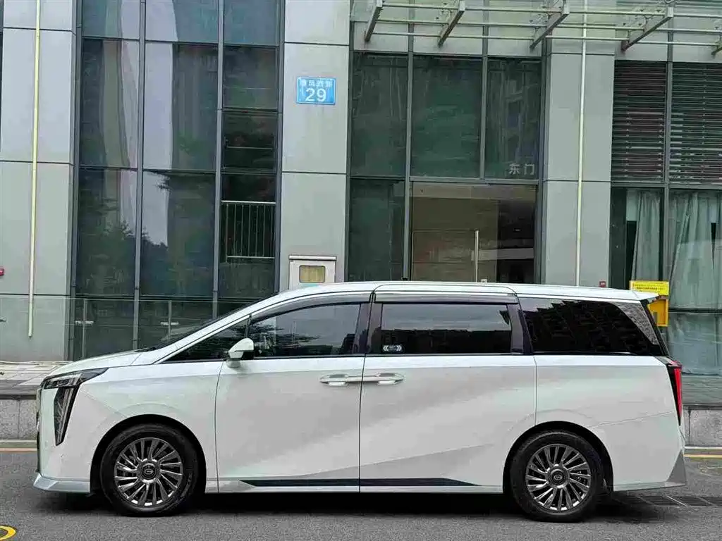 GAC Motor Trumpchi M8 — миниатюра 3