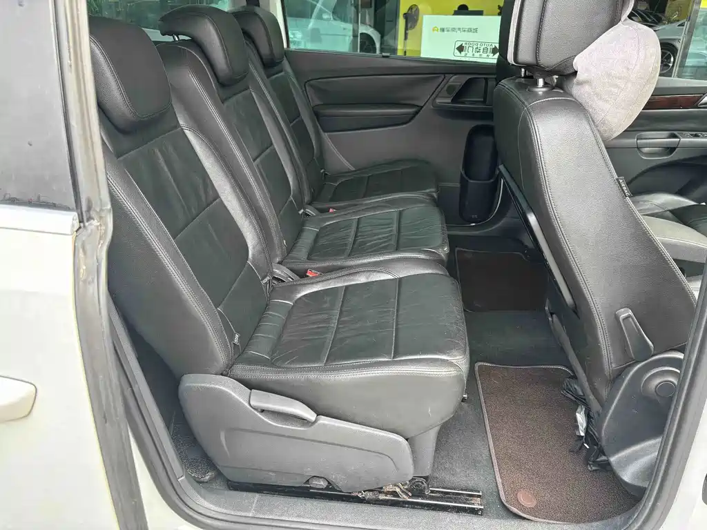 Volkswagen Sharan — миниатюра 7