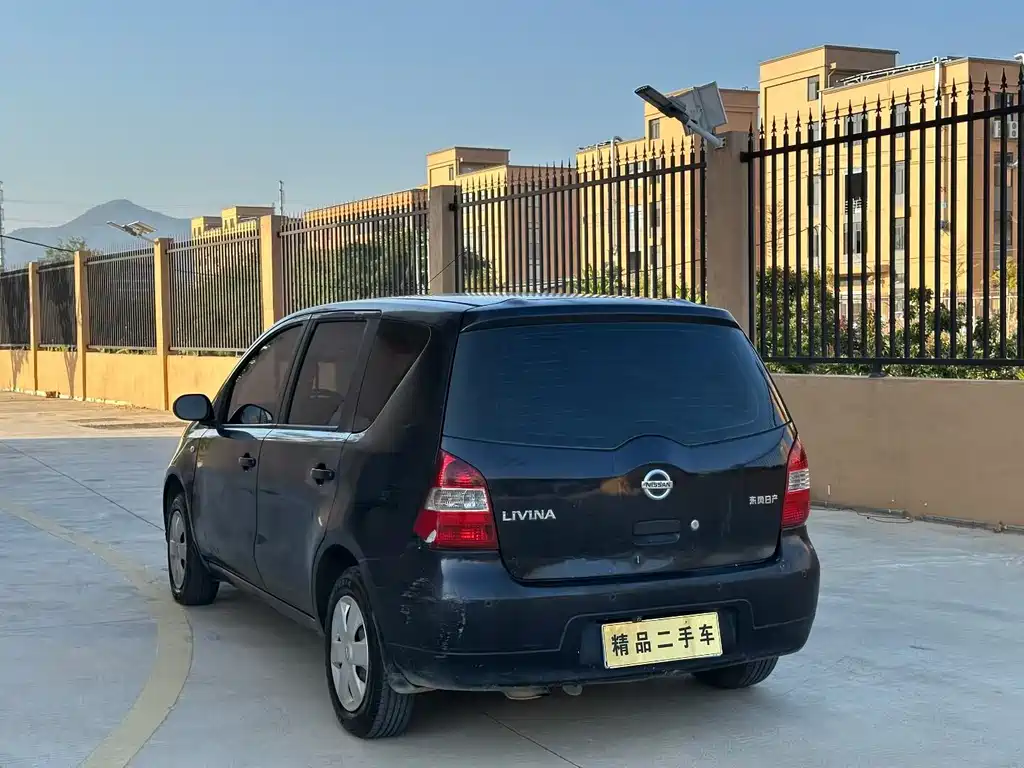 Nissan Livina — миниатюра 9