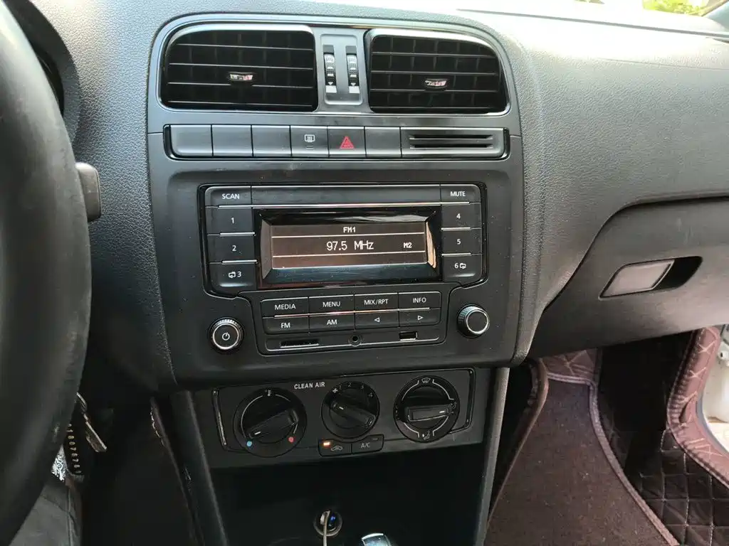 Volkswagen Polo — миниатюра 10