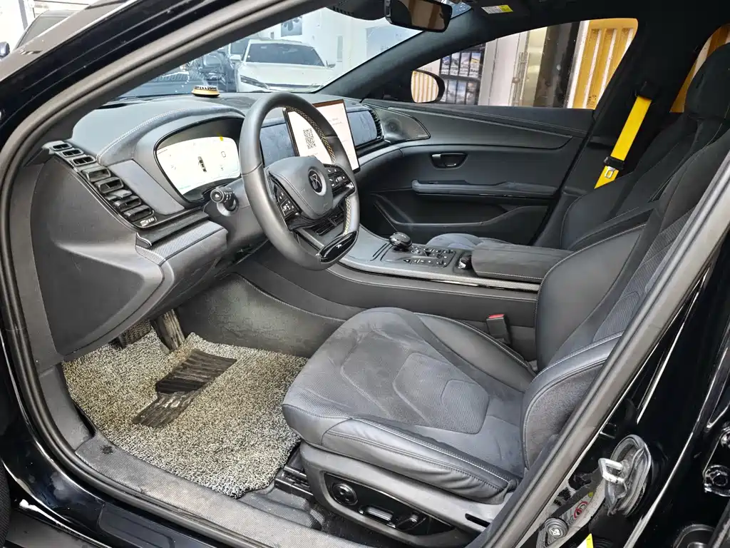 BYD Han — миниатюра 5