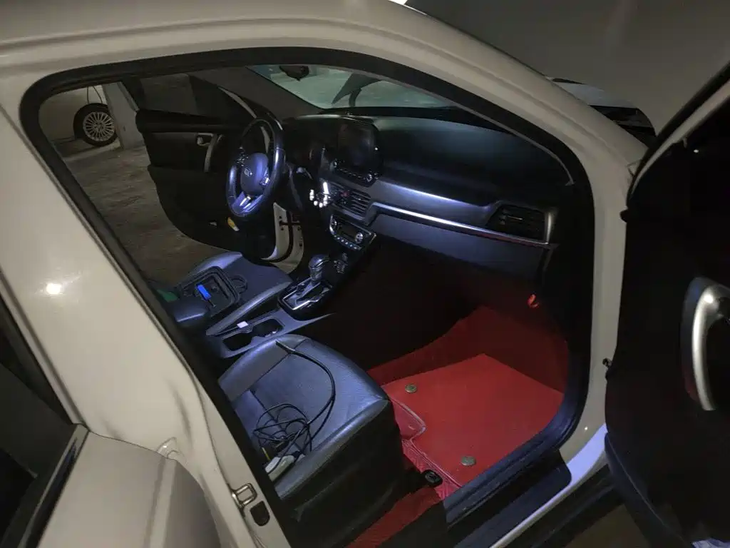 Kia Sportage — миниатюра 21