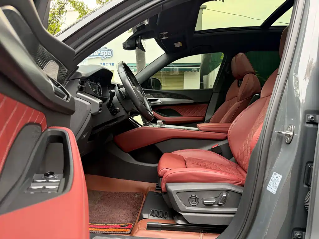 Audi Q6 — миниатюра 5
