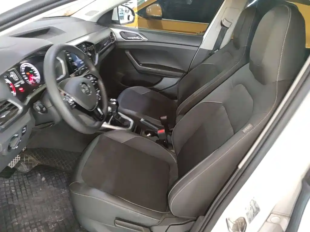 Volkswagen T-Cross — миниатюра 15